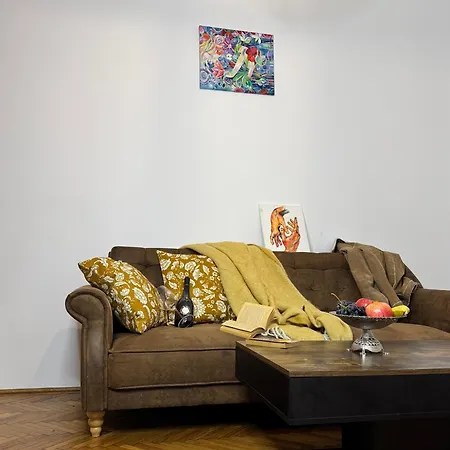 Elegant Getaway Calea Victoriei * Bucharest